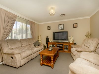 1 / 2 Marsden Road, Colyton