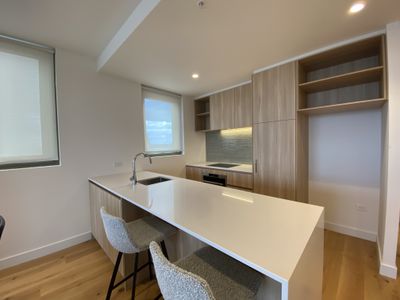 710 / 20 Wardens Walk, Coburg