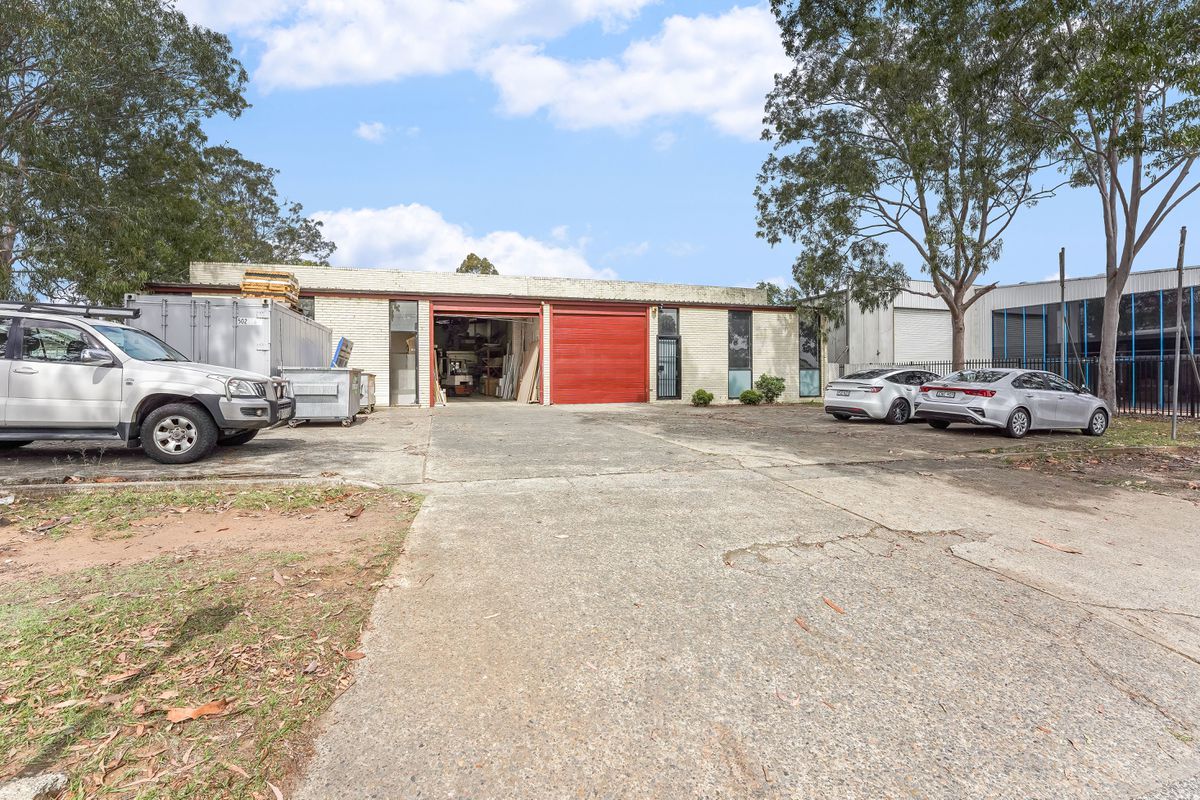 2 / 13 Graham Hill Road, Narellan