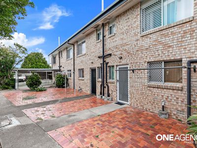 3 / 1 King Street, Urangan