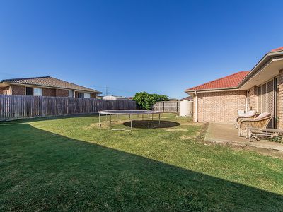 14 Wattle Crescent, Raceview