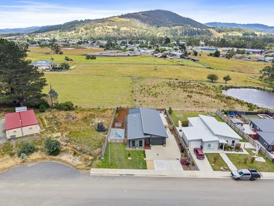 18 Ashy Way, Huonville