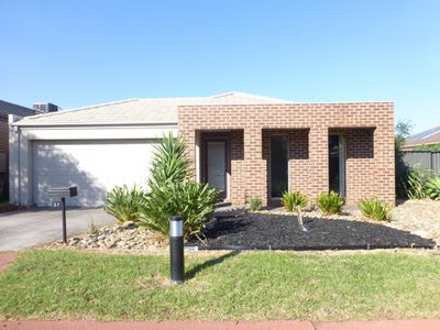 27 Tanner Mews, Point Cook