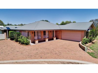 9R Numbardie Drive, Dubbo