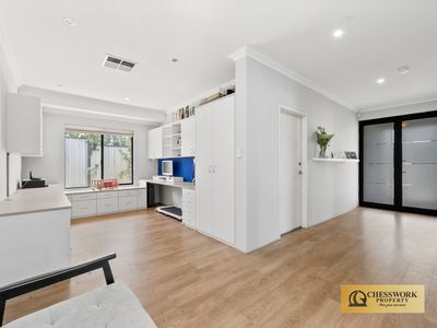 21 Jeanhulley Road, High Wycombe