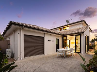 16 Hillcroft Place, Belmont