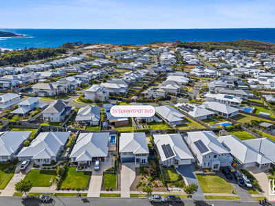 25 Sunnyspot Boulevard, Catherine Hill Bay