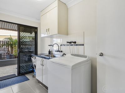9 Priors Pocket Road, Pacific Heights