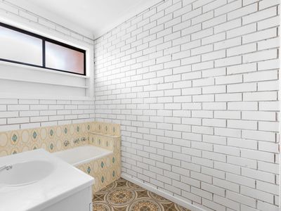 27 The Circle, Altona North