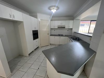 66 Minnamurra Circuit, Prestons
