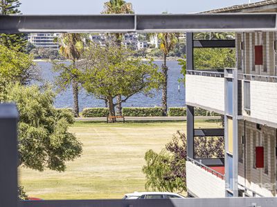 40 / 122 Terrace Road, Perth