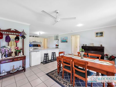 10 LORIKEET AVENUE, Woodgate