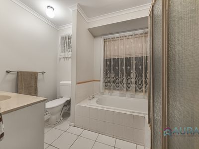 38 Mirambeek Road, Hoppers Crossing