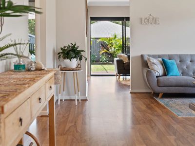 19 Whimbrel Avenue, Upper Coomera