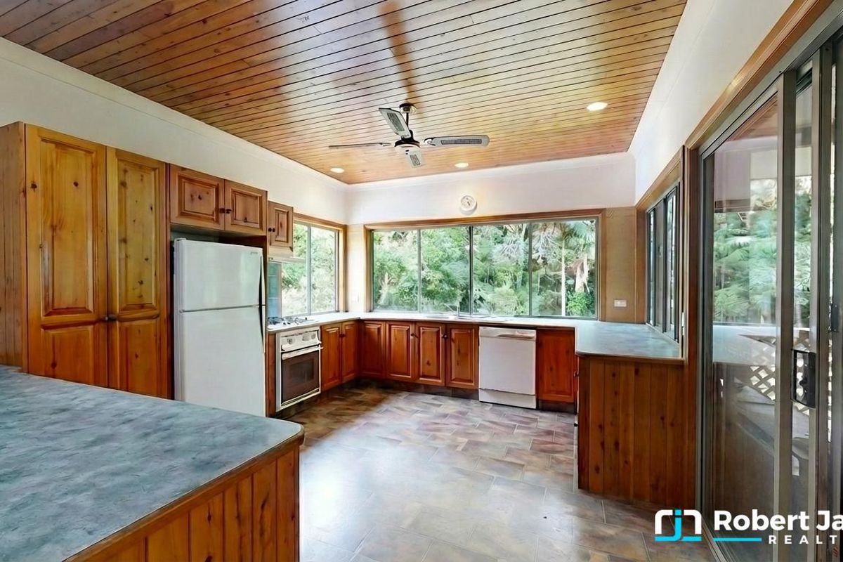 6 Terrens Court, Tewantin