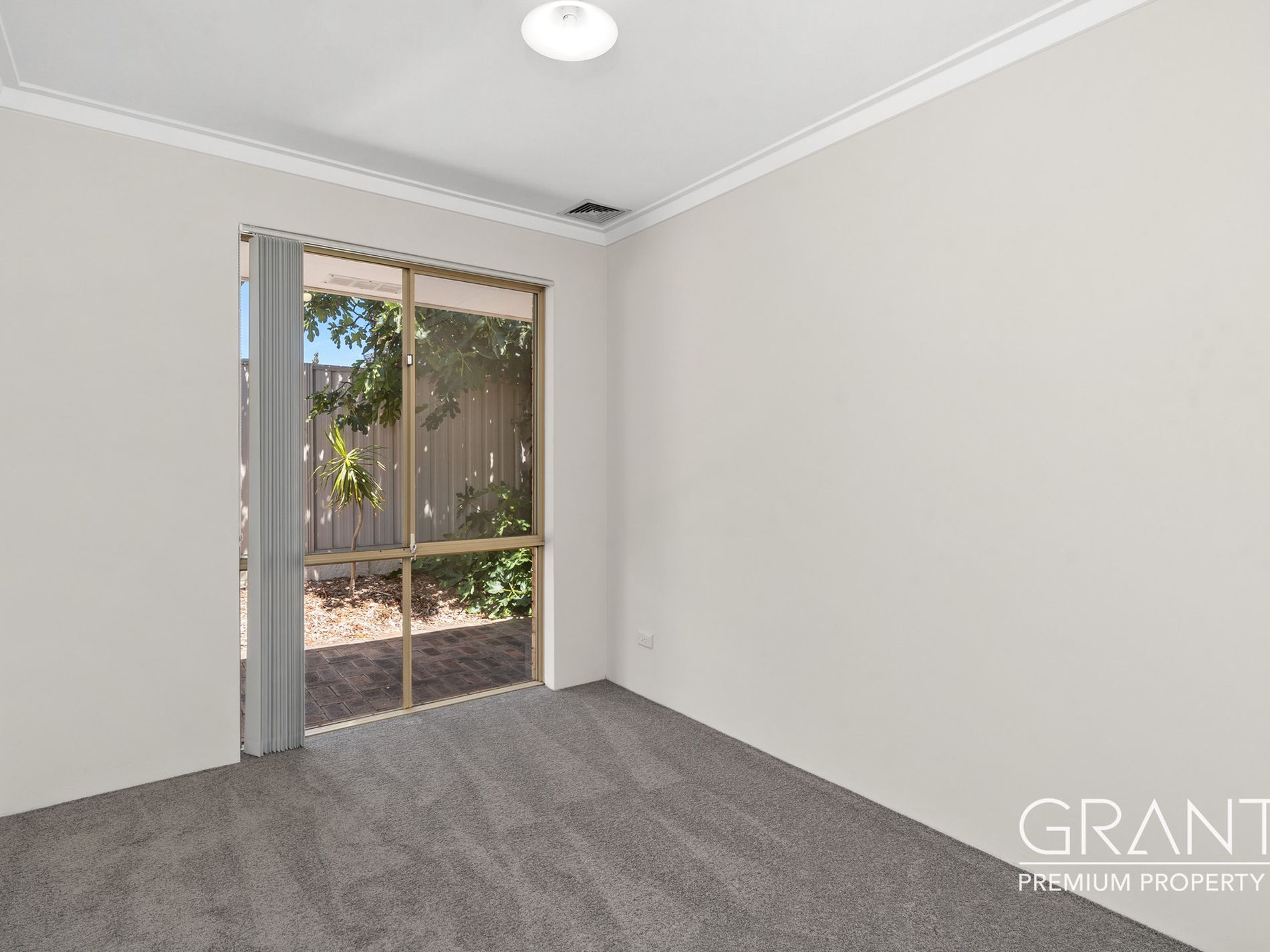 1B Cambey Way, Brentwood