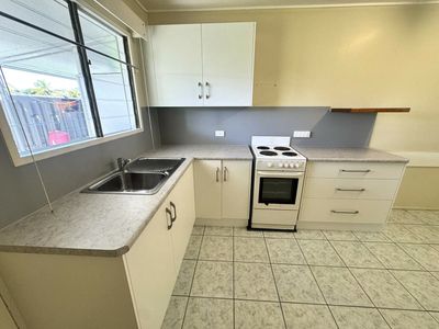 2 / 10A Don Street, Bowen