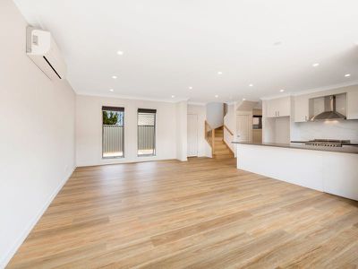 2 / 87 McIntosh Street, Airport West