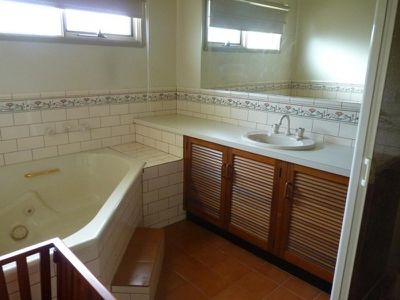 39 Churchill Road, Horsham