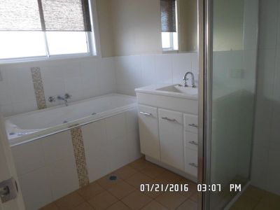 3 Tanderra, Dubbo
