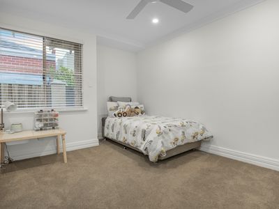 3 Trieste Court, Mindarie