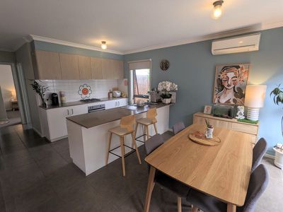 2 / 12 Castle Court, Bell Park