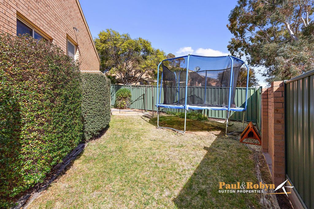 1 / 17 Derrington Crescent, Bonython