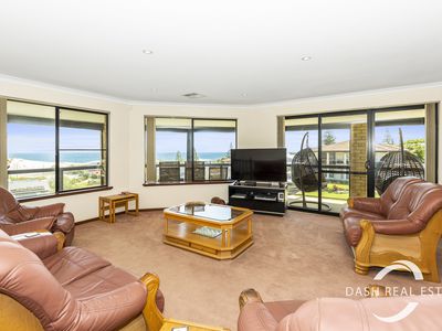 14 Resolute Way, Ocean Reef