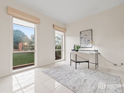 16 Somerset Drive, Dandenong North