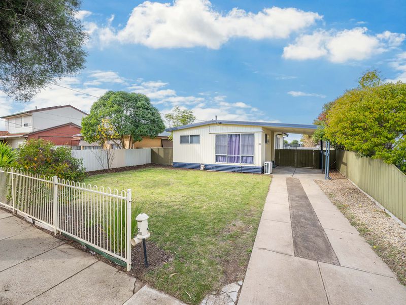 33 Bradford Road, Shepparton