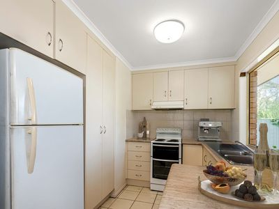 11 Holmes Drive, Beaconsfield