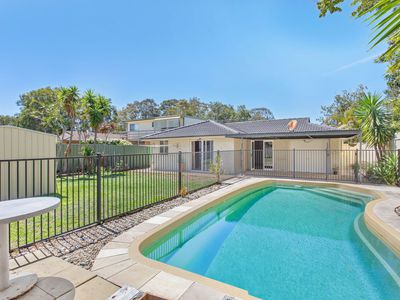 75 King George Parade, Forster