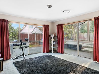 49B Lakewood Drive, Burwood