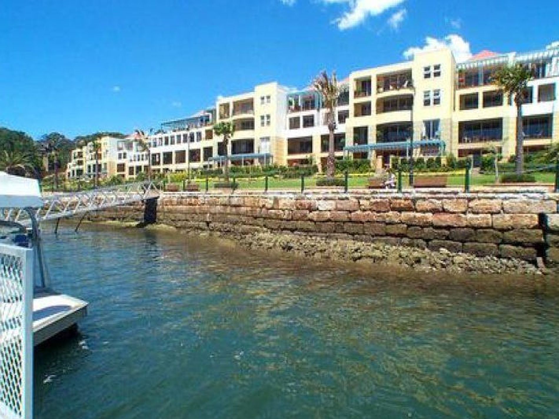 24 / 3 Wulumay Close, Rozelle