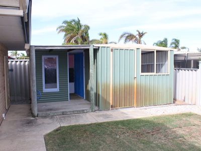 6 Pelican Mews, Waikiki