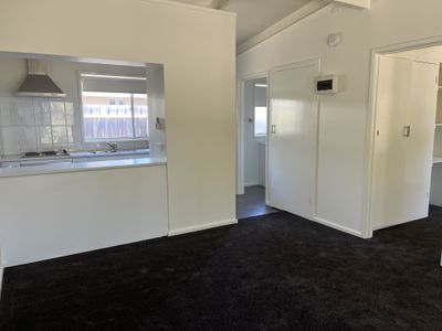 4/8 Lindel Street, Newcomb