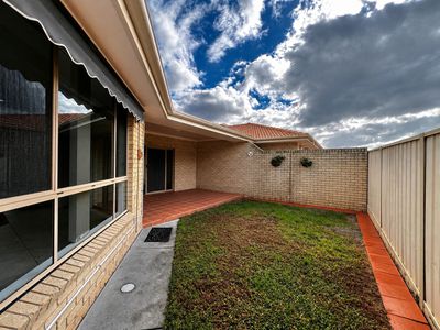 2 / 10 Robina Grove, Forster