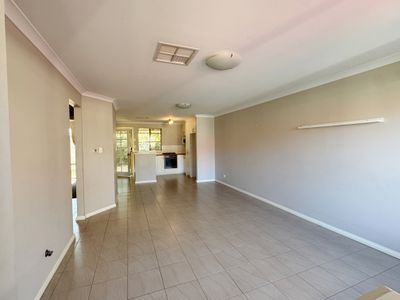 2 / 1 Ochiltree Street, Somerville