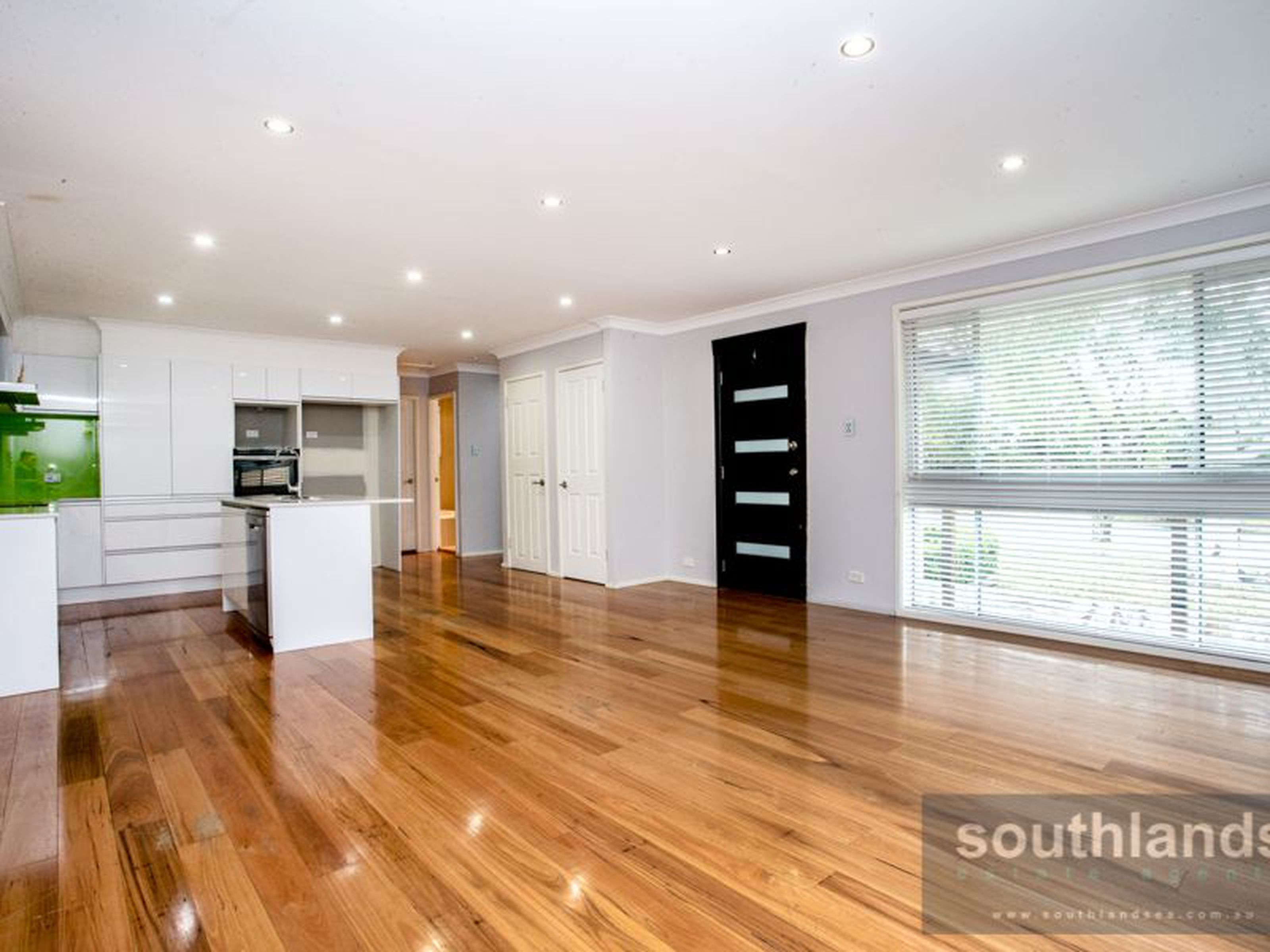 8 Timaru Grove, SOUTH PENRITH