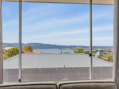 11 Lesdelle Street, Claremont