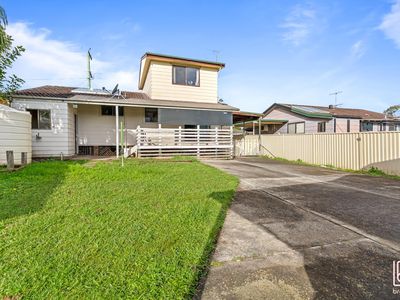 58 McKellar Boulevard, Blue Haven