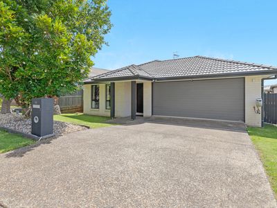 13 Nightshade Crescent, Pimpama