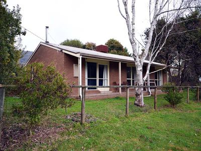 7 Young Crescent, Tawonga South