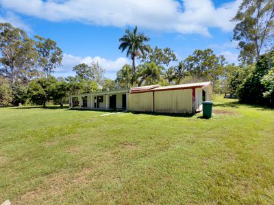 345 Midge Point Road, Bloomsbury