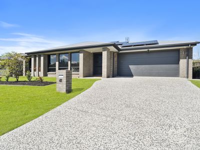41 Ngungun Crescent, Glass House Mountains