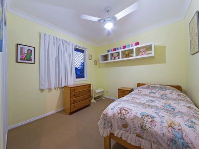 1/11 Trevally Crescent, Manly West