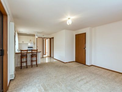 1 / 15 Sittella Court, Werribee