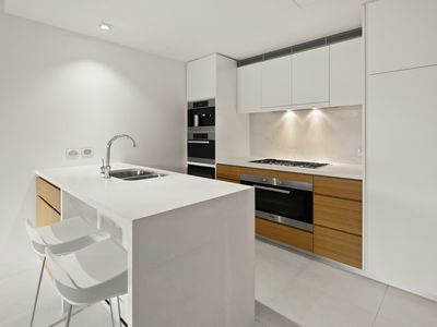 76 / 68 Sir John Young Crescent, Woolloomooloo