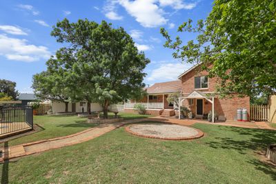 10 Hartmann Drive, Tamworth