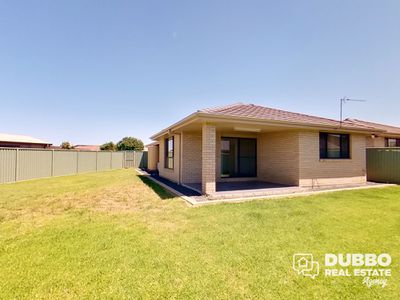 4B Jonquil Crt, Dubbo